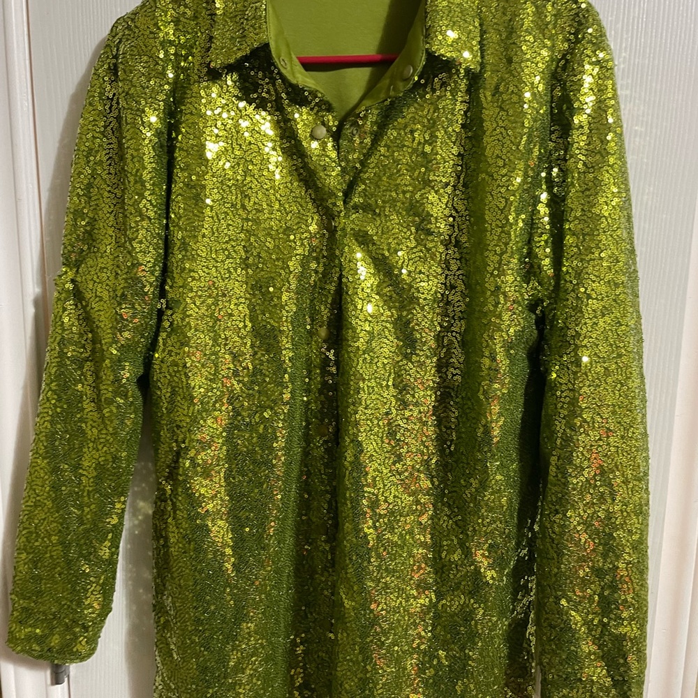 Wow this shirt is beautiful bought at Hazel and Olive wore one time . Size small